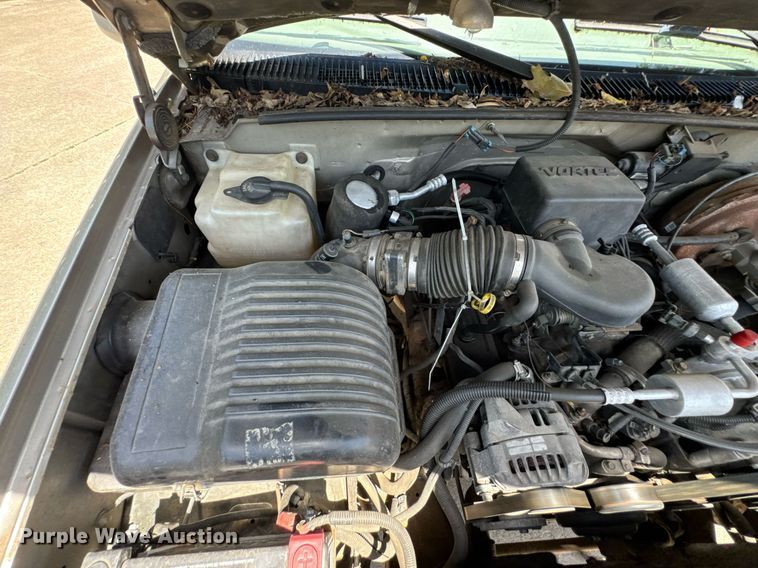 image for item DU9395 1999 GMC Sierra 2500 Crew Cab pickup truck