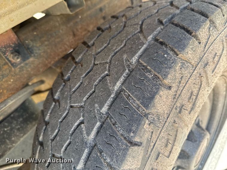 image for item DU9395 1999 GMC Sierra 2500 Crew Cab pickup truck