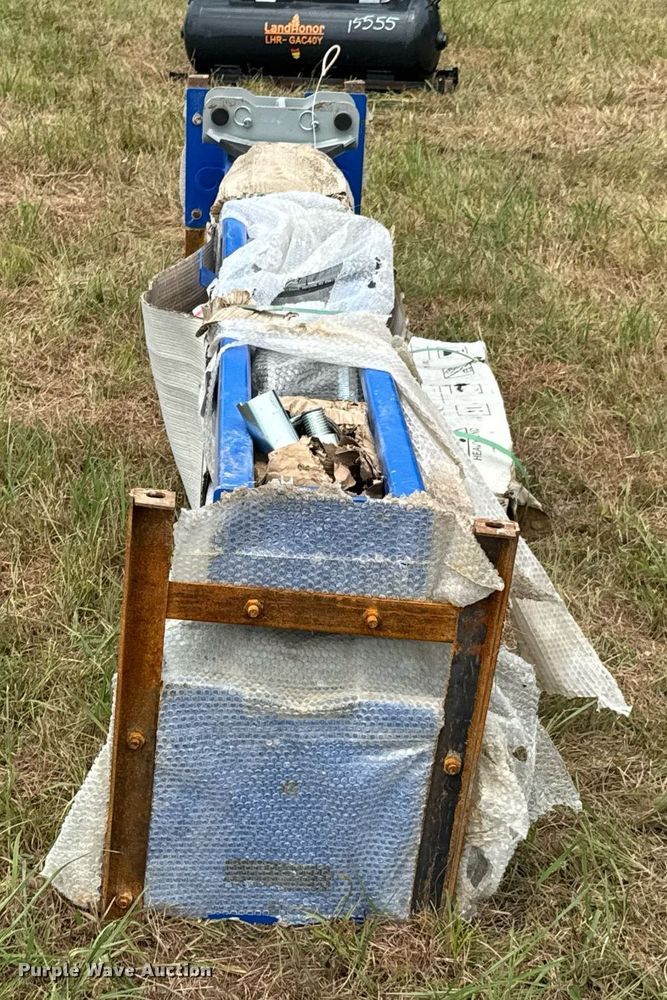 image for item DU9406 Two post automotive lift