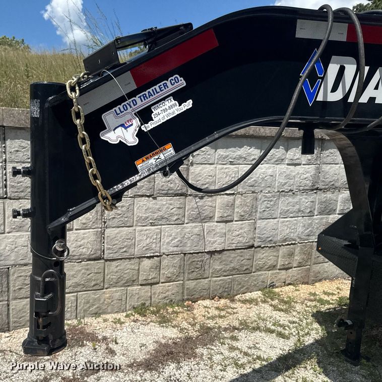 image for item DU9427 2022 Roadclipper MAX210 equipment trailer