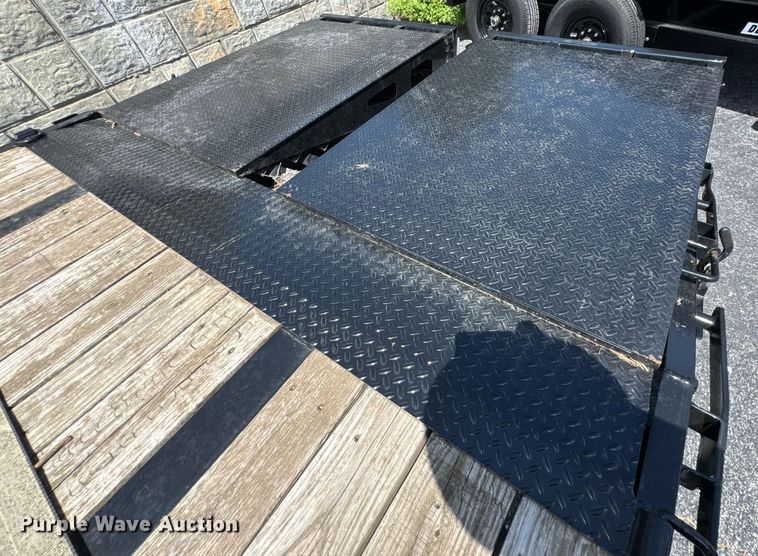 image for item DU9427 2022 Roadclipper MAX210 equipment trailer