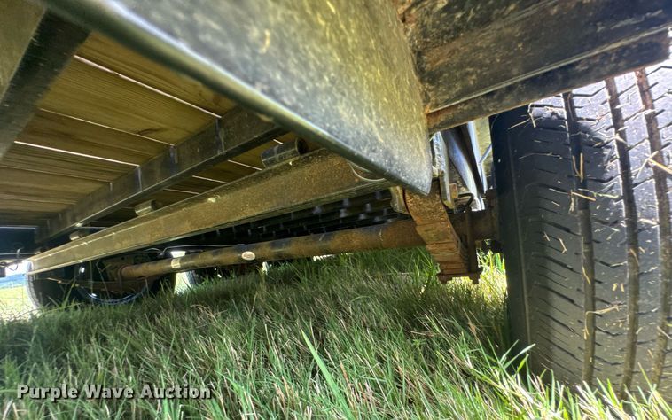 image for item DU9428 2012 PJ equipment trailer