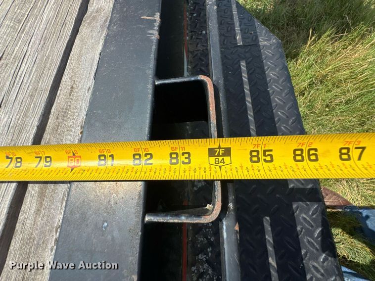 image for item DU9428 2012 PJ equipment trailer