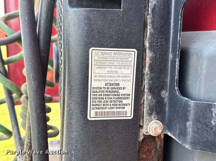 image for item DW5124 2018 Peterbilt 579 semi truck