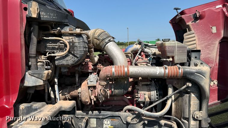 image for item DW5124 2018 Peterbilt 579 semi truck