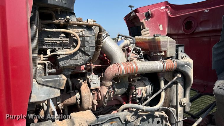 image for item DW5124 2018 Peterbilt 579 semi truck