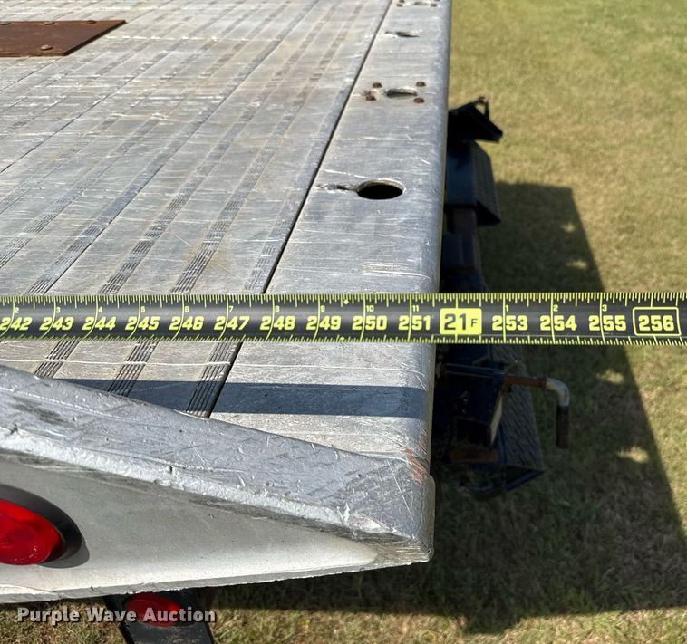 image for item DW5125 1999 International 4700 rollback truck