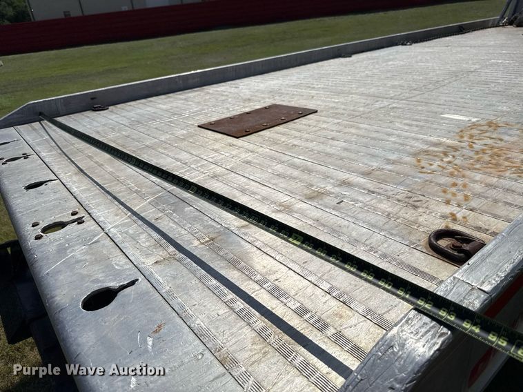 image for item DW5125 1999 International 4700 rollback truck