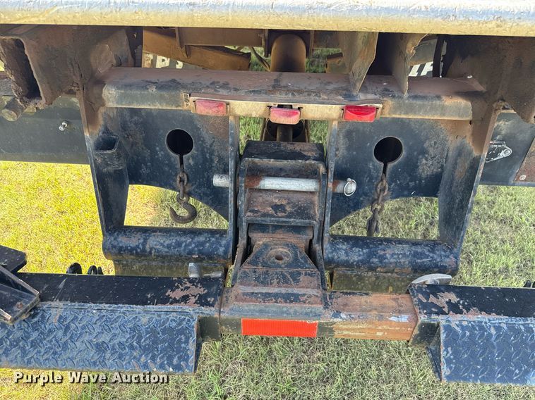 image for item DW5125 1999 International 4700 rollback truck