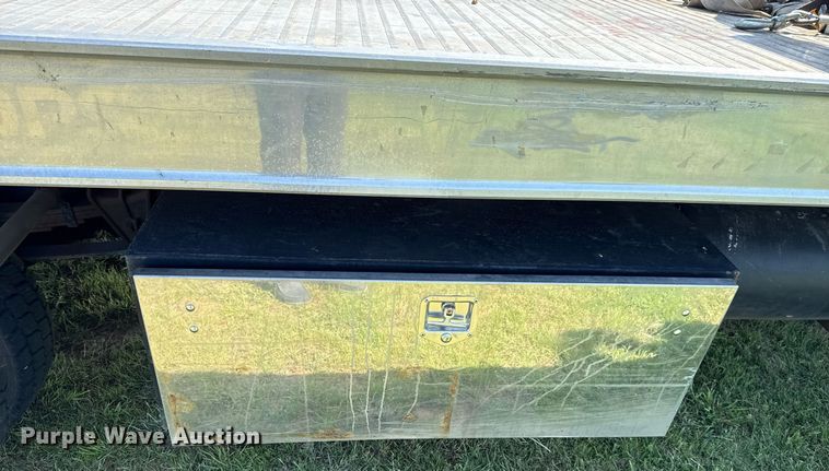 image for item DW5125 1999 International 4700 rollback truck