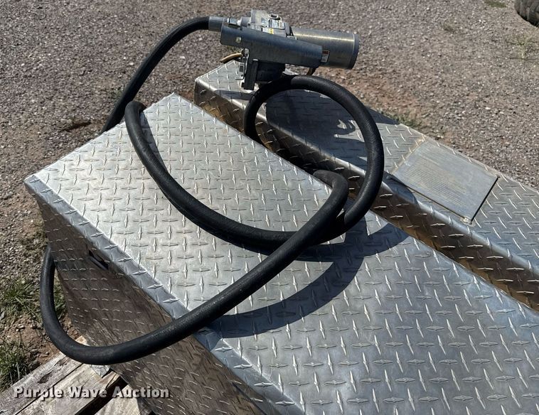 image for item DW5159 2018 Curt Group diesel fuel tank