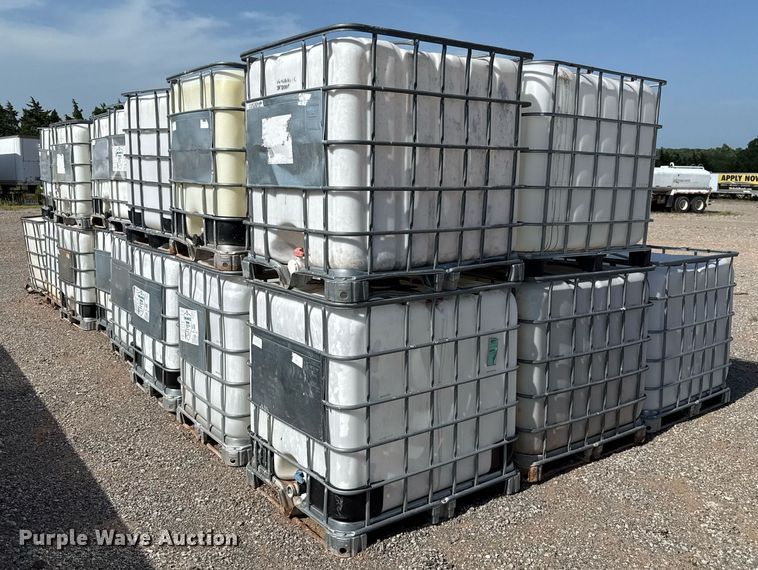 image for item DW5165 (31) poly totes