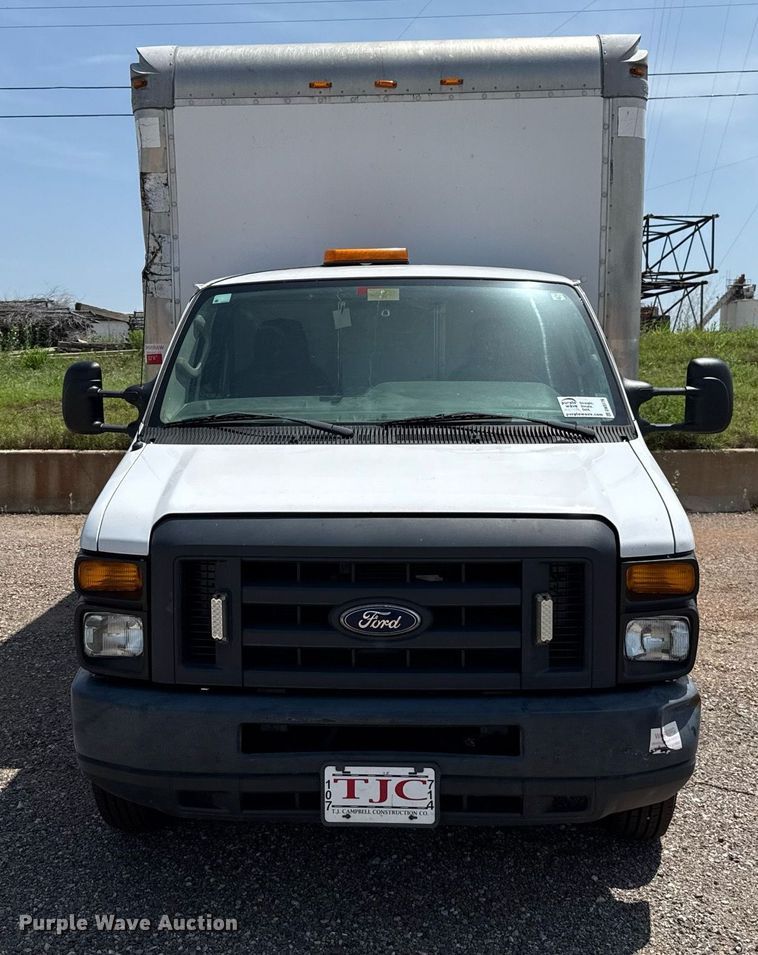 image for item DW5176 2016 Ford E350 box truck