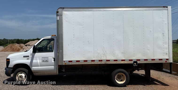 image for item DW5176 2016 Ford E350 box truck