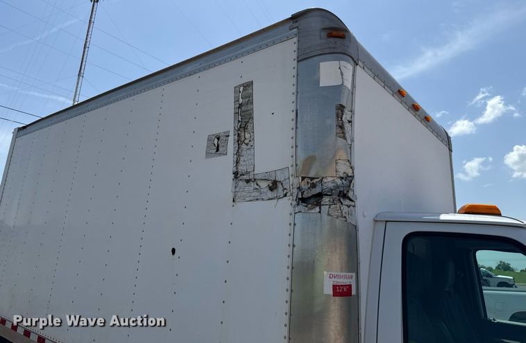 image for item DW5176 2016 Ford E350 box truck