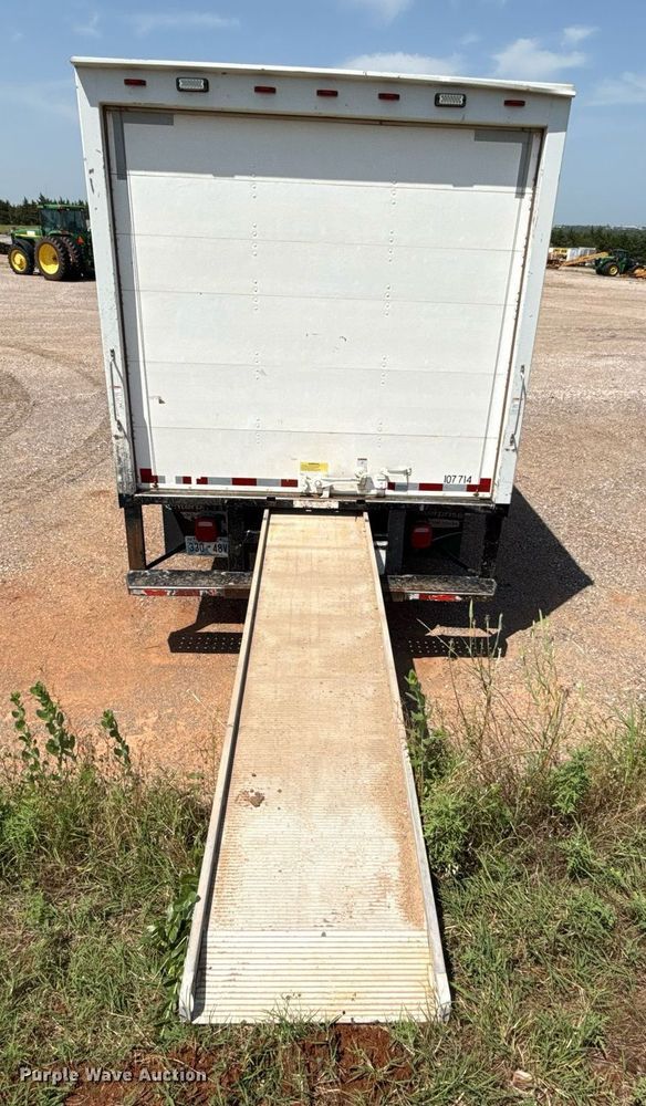 image for item DW5176 2016 Ford E350 box truck