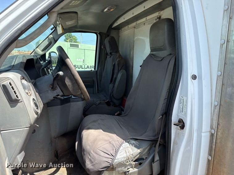 image for item DW5176 2016 Ford E350 box truck