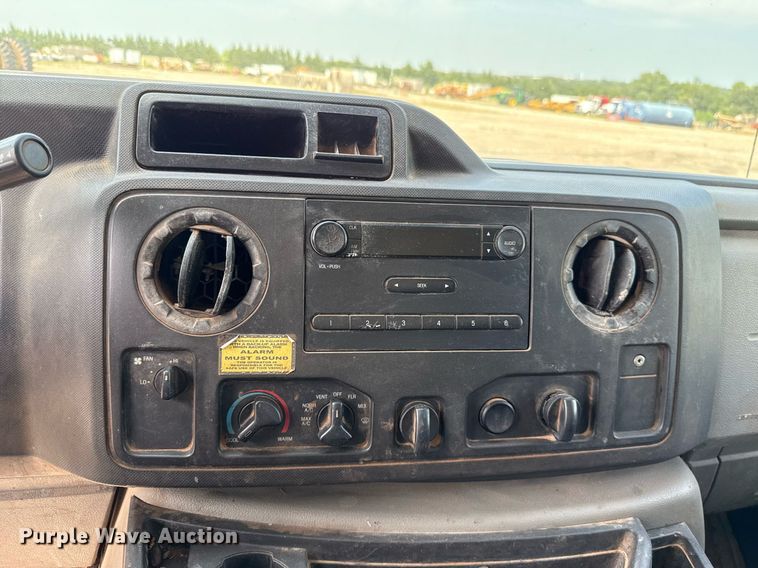 image for item DW5176 2016 Ford E350 box truck