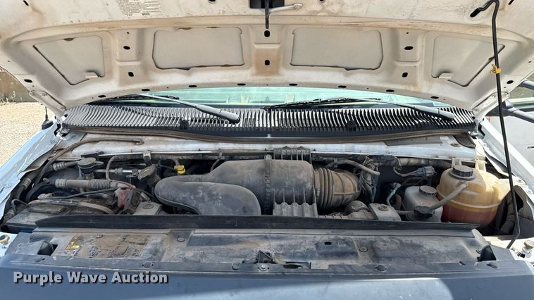 image for item DW5176 2016 Ford E350 box truck