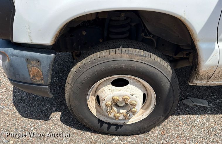 image for item DW5176 2016 Ford E350 box truck