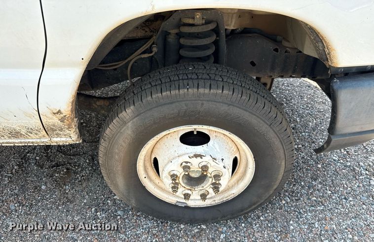 image for item DW5176 2016 Ford E350 box truck