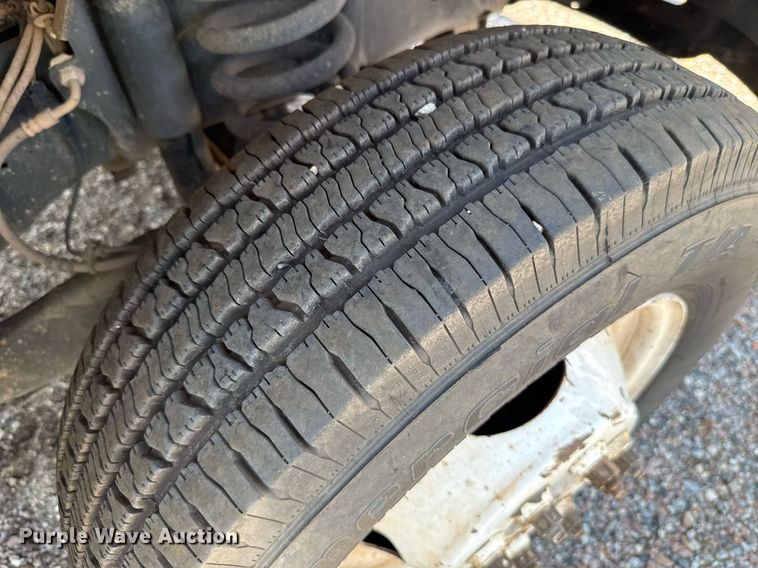 image for item DW5176 2016 Ford E350 box truck