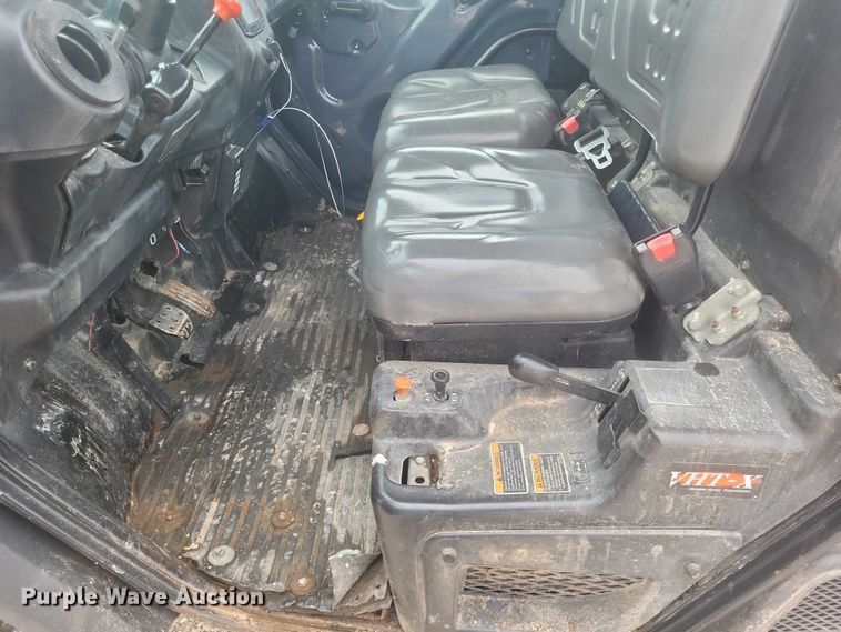 image for item DW7051 2017 Kubota RTV X1100C utility vehicle