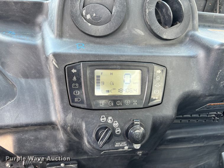 image for item DW7051 2017 Kubota RTV X1100C utility vehicle