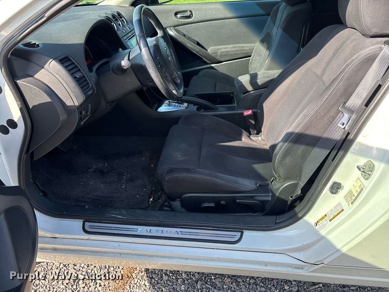 image for item DW7220 2012 Nissan Altima  