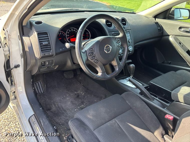 image for item DW7220 2012 Nissan Altima  