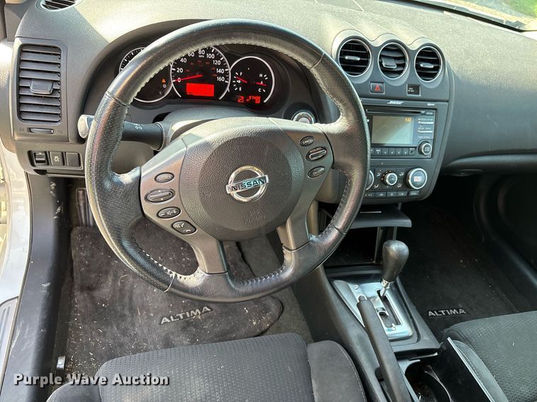 image for item DW7220 2012 Nissan Altima  