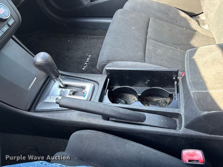 image for item DW7220 2012 Nissan Altima  