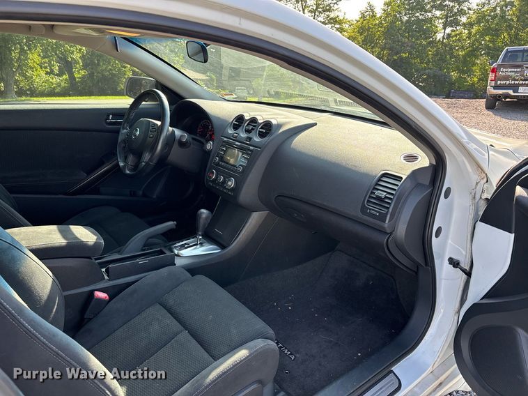 image for item DW7220 2012 Nissan Altima  