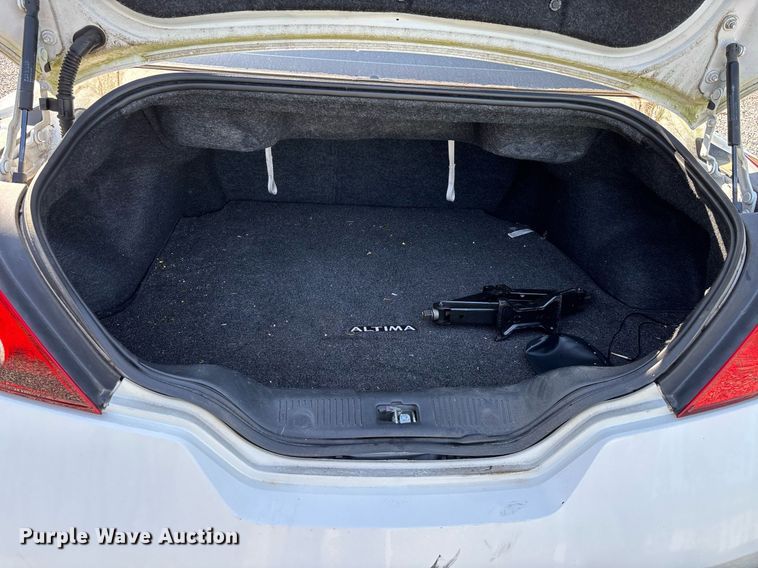 image for item DW7220 2012 Nissan Altima  