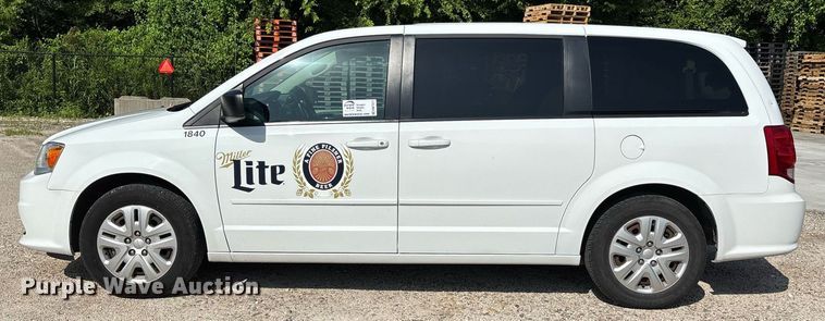 image for item DW7221 2017 Dodge Grand Caravan van