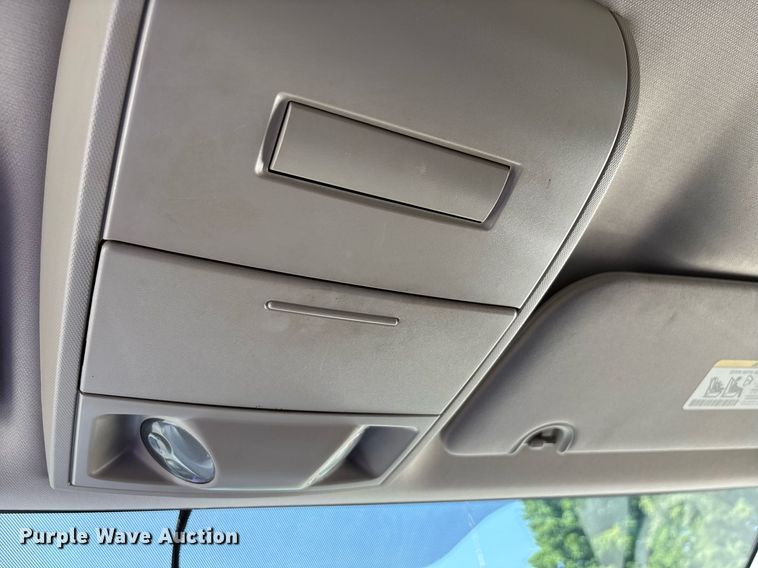 image for item DW7221 2017 Dodge Grand Caravan van