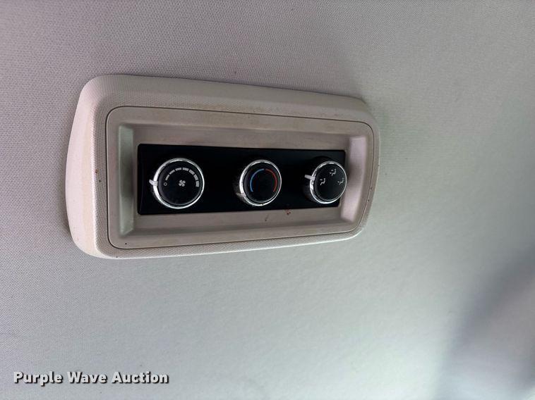 image for item DW7221 2017 Dodge Grand Caravan van