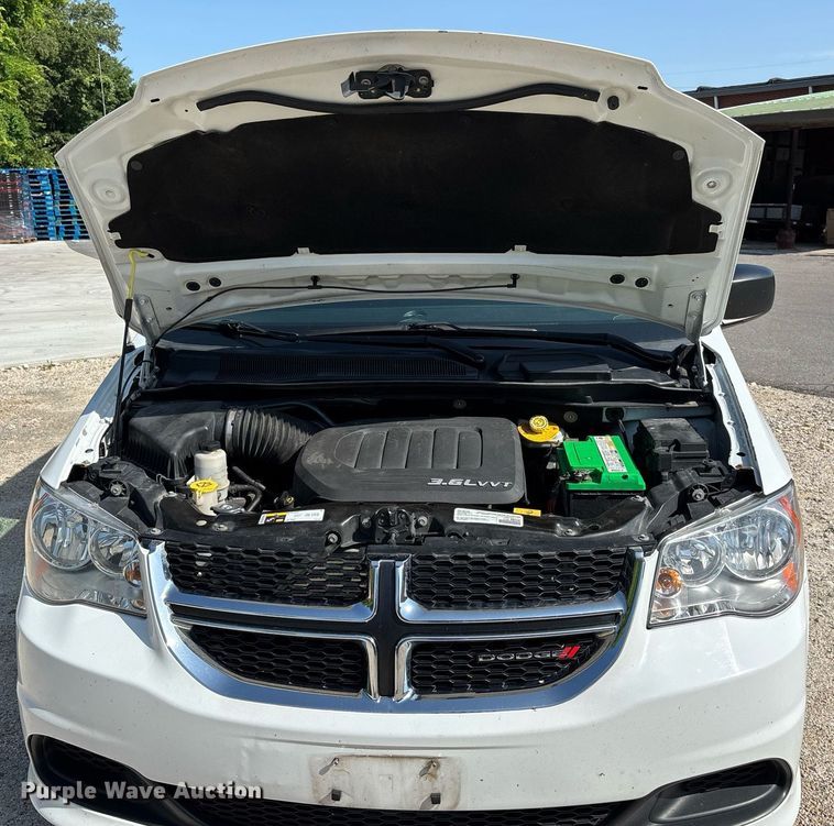 image for item DW7221 2017 Dodge Grand Caravan van