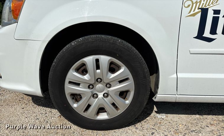 image for item DW7221 2017 Dodge Grand Caravan van