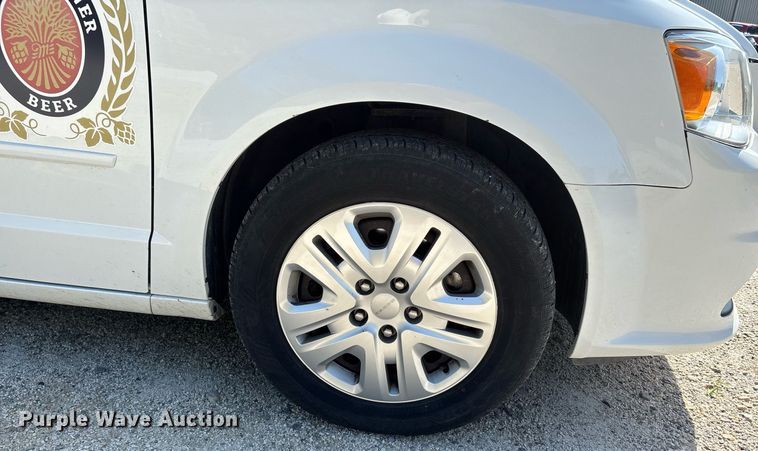 image for item DW7221 2017 Dodge Grand Caravan van