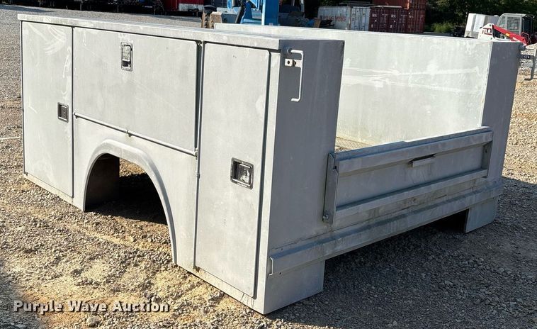 image for item DW7226 RKI S5680 utility bed