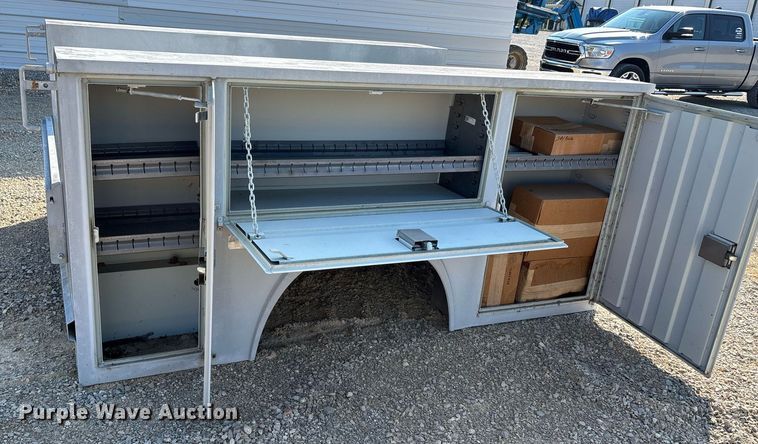 image for item DW7226 RKI S5680 utility bed