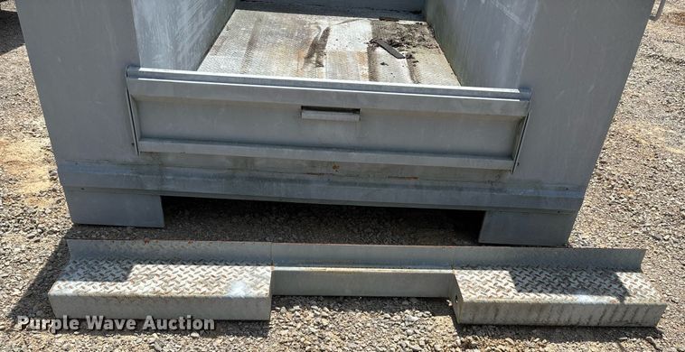 image for item DW7226 RKI S5680 utility bed