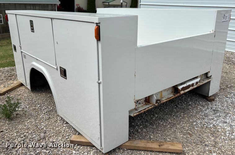 image for item DW7236 RKI S5680 utility bed