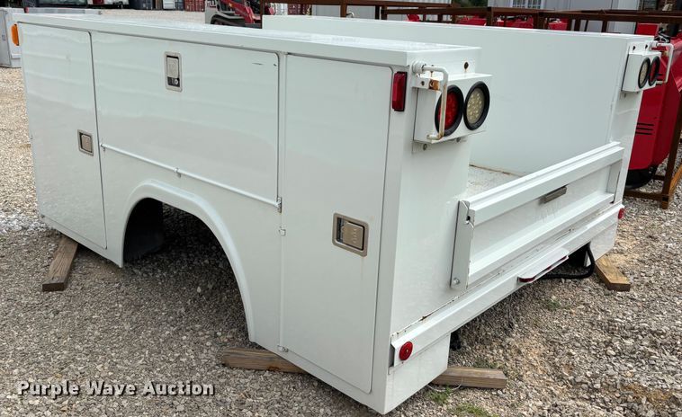 image for item DW7236 RKI S5680 utility bed