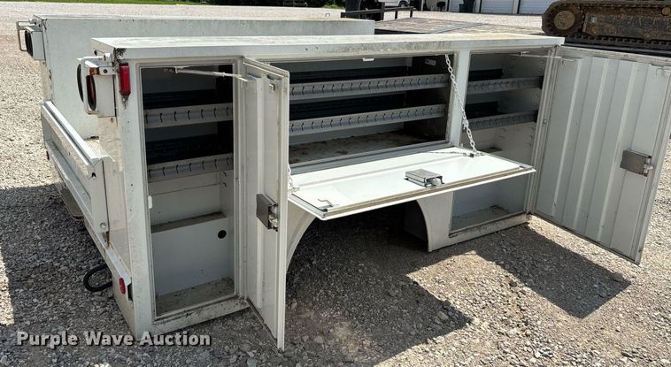 image for item DW7236 RKI S5680 utility bed