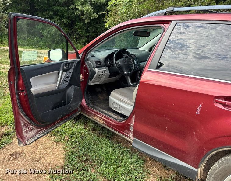 image for item DW7237 2014 Subaru Forester SUV