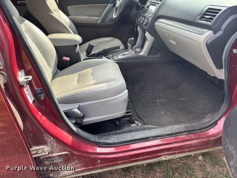 image for item DW7237 2014 Subaru Forester SUV