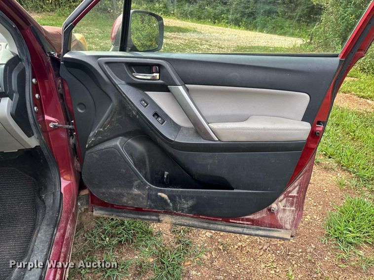 image for item DW7237 2014 Subaru Forester SUV