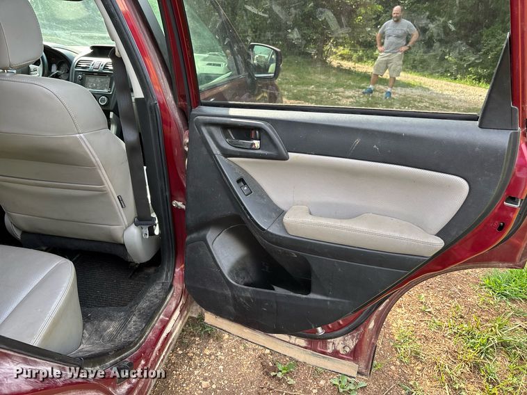 image for item DW7237 2014 Subaru Forester SUV